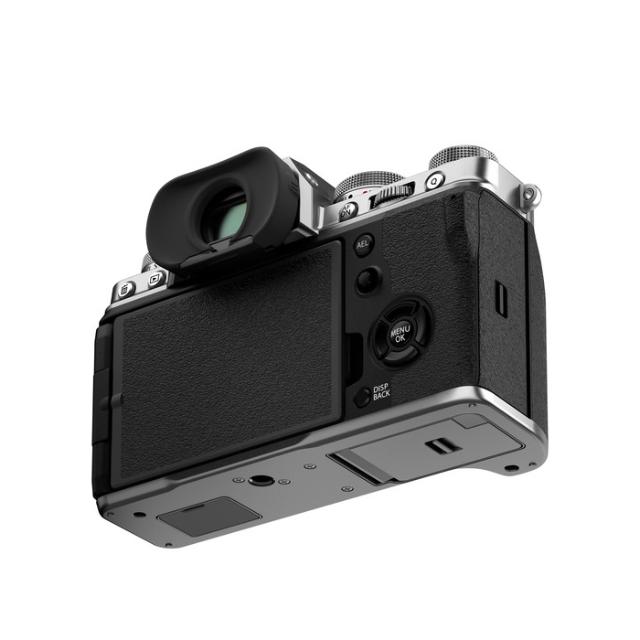 FUJI X-T4 KIT WITH 18-55MM F/2.8-4 SILVER