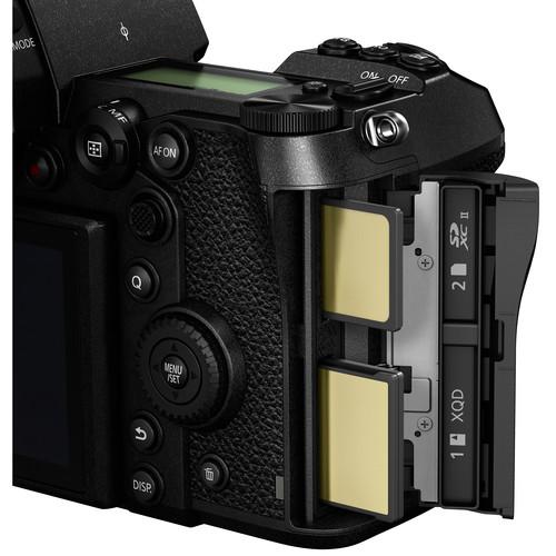 PANASONIC LUMIX S1R BODY