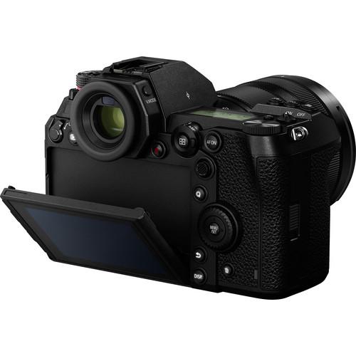 PANASONIC LUMIX S1 KIT WITH 24-105MM